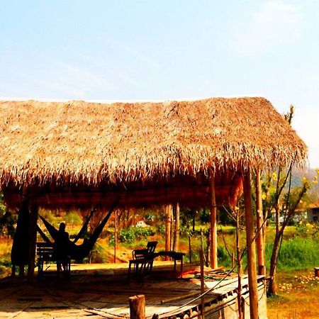 Giant House Riverside Pai Exterior foto